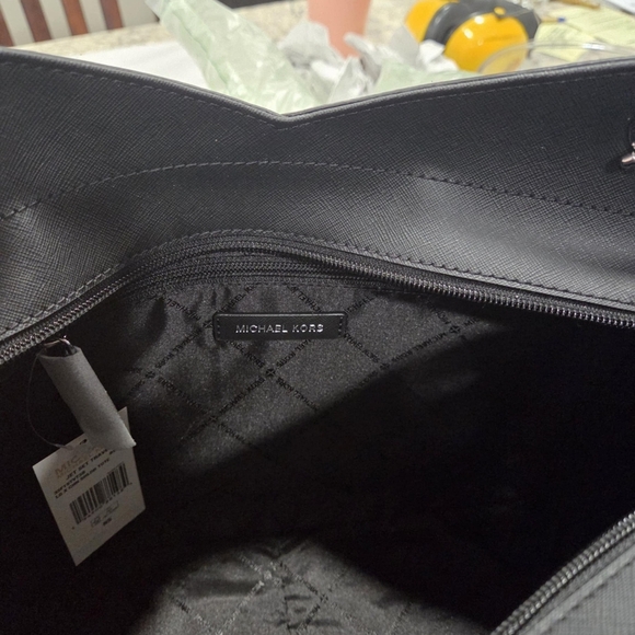 Michael Kors Black Tote with Signature Monogram NEW - Picture 6 of 7